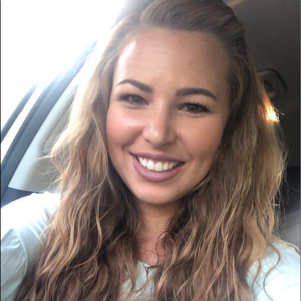 Meet your Posher, Kassondra